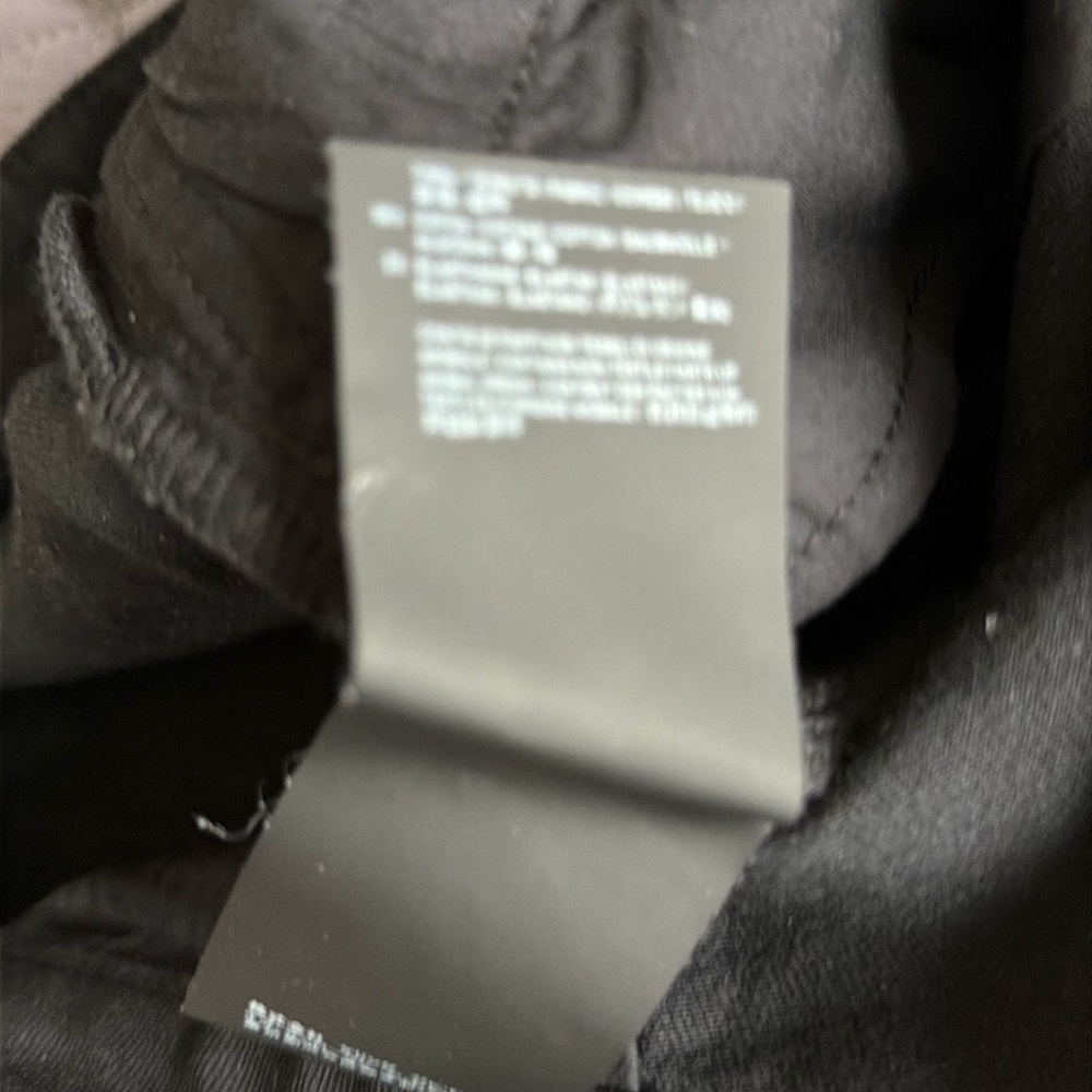 YSL Saint Laurent Paris black ankle cropped slim jeans, size 30 - Picture 14 of 14